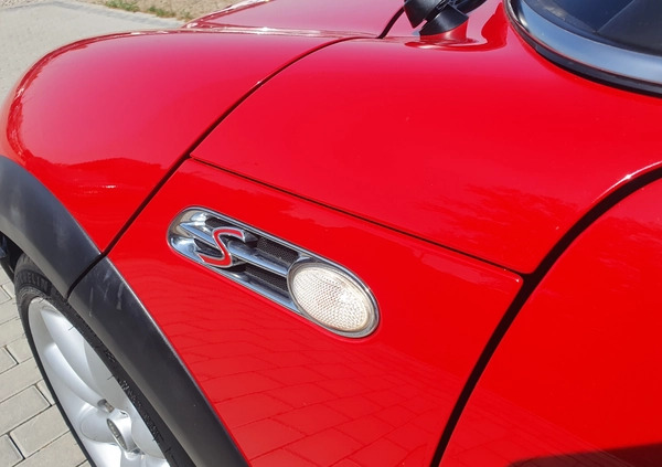 MINI Cooper S cena 15500 przebieg: 220000, rok produkcji 2004 z Libiąż małe 596